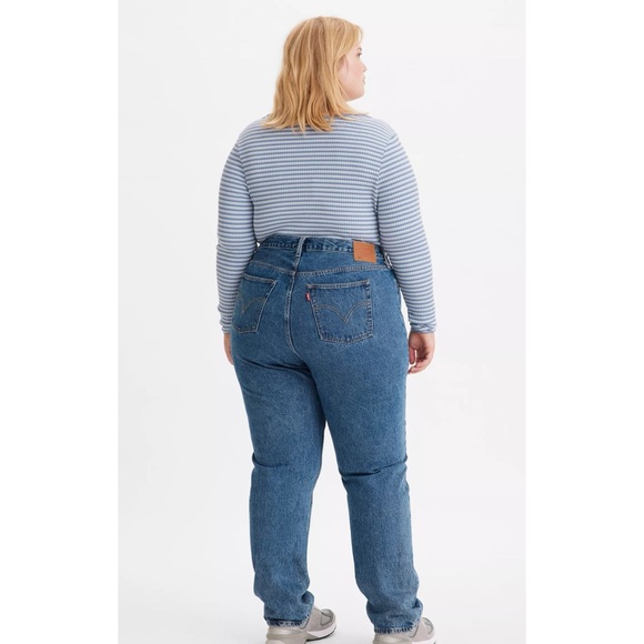 Women’s 501 Original Fit Jeans - Picture 2 of 5